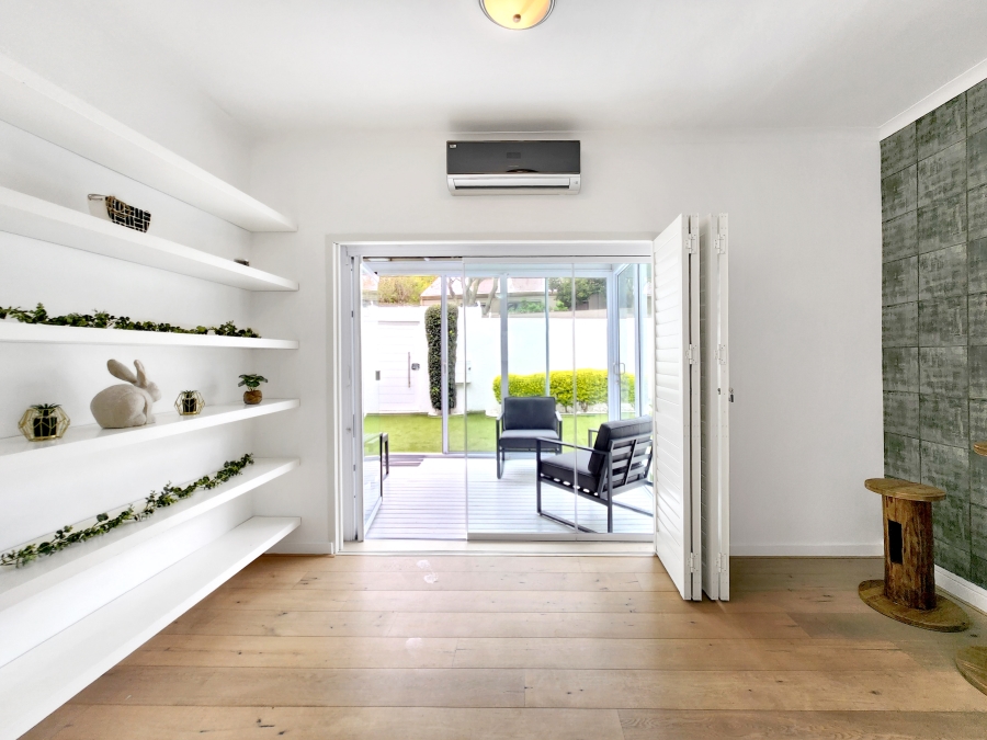 3 Bedroom Property for Sale in Camps Bay Western Cape